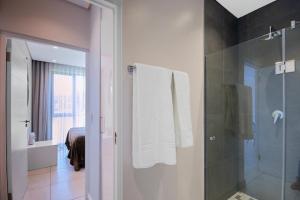 Two Bed En-Suite Apartment at The Terrace Sandton Gate