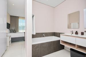 Two Bed En-Suite Apartment at The Terrace Sandton Gate