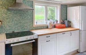 3 Bedroom Nice Home In Fjärås