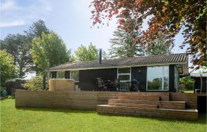 Stunning Home In Knebel With Wifi