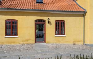 1 Bedroom Stunning Apartment In Humble