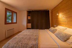 Chalets Le Chalet Lovecy - Vue sur les montagnes 4/5 pers : photos des chambres