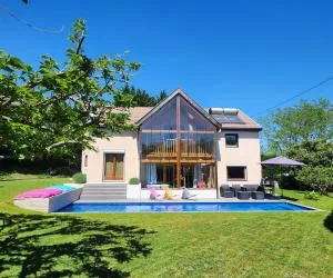 VILLA "Le Jardin" 4 étoiles - Piscine chauffée couloir 12m - Spa Balnéo Hammam - 4 Chambres dont une Love Room de 35m2 avec lit rond, vidéo projecteur Netflix, climatisation - 蓬泰韦克