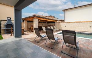 Nice Home In Vodnjan With Ethernet Internet 