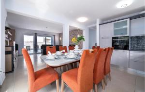 Nice Home In Vodnjan With Ethernet Internet 