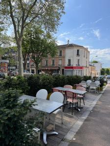 Hotels HOTEL PARIS VESINET- Logis Hotel Restaurant : photos des chambres