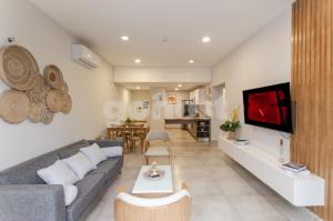 Modern apartment 600m away from Shopping del Sol