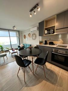 Elegante y Céntrico dpto 1D 1B