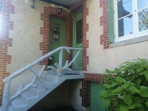 Maisons de vacances Maison  Bouton d-or au bord de l-eau, a 10 mn de Tours , meuble classe une etoile : photos des chambres