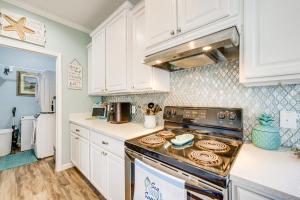 1 Mi to Marina Rockport Vacation Rental