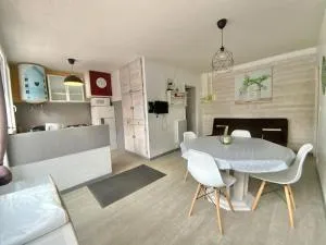 Appartement cosy en bord de mer - La Terrière