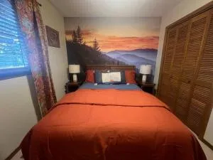 Crescent Ridge gated golf with fast wifi and fireplace - Wayah Depot