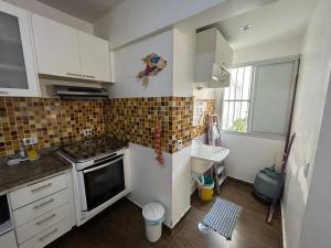 Apto terreo 50 metros da praia do Guaruja