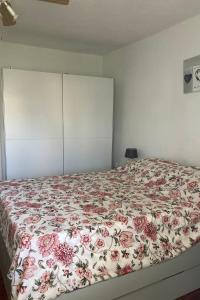 Apartments with a parking space Marina, Trogir - 14873