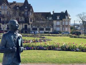 Appartement cosy pour 4 à Cabourg avec balcon ensoleillé, à 400m de la plage - FR-1-788-6