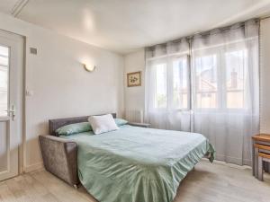 Appartements Appartement cosy et fonctionnel, centre de Cabourg, 4 pers, WiFi gratuit, proche commerces et plage - FR-1-788-5 : photos des chambres