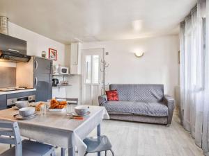 Appartements Appartement cosy et fonctionnel, centre de Cabourg, 4 pers, WiFi gratuit, proche commerces et plage - FR-1-788-5 : photos des chambres