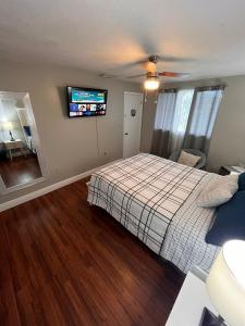 Spanish Style House - Free Parking