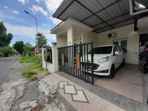 OKJ Homestay Syariah - Gondowulung