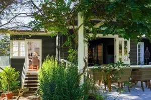 Kenti's Place - Tranquil Estate - Djuan