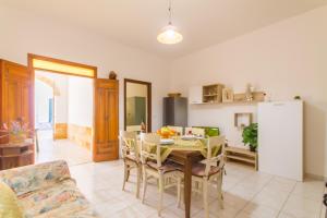 Casa Lory 1 Cosy near the Sea - Happy Rentals