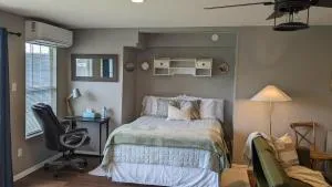 Quiet Studio near Laguna Madre C - Peary Place