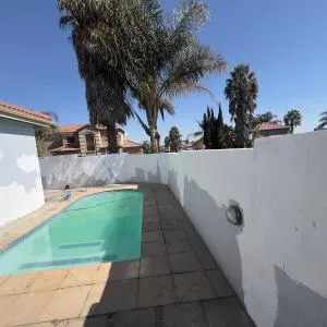 Kwetu Prop - 索韦托