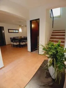 Casa 4D con piscina - Villa Nougues