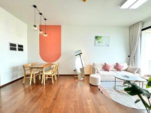 Homies Dedge Thao Dien Luxury Apartment