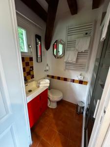 Hotels Hotel les Grands Chenes : photos des chambres