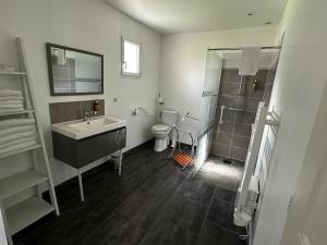 Hotels Hotel les Grands Chenes : photos des chambres