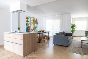 AB Properties - Chic House Marbella - Puerto Banus - Golden Mile