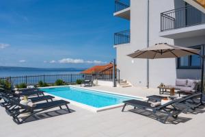 Seaview Villa ELZA with heated pool, summer kitchen, gym, seaviews