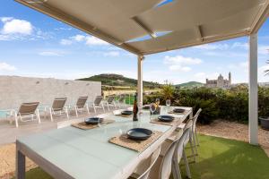 Twilight Gozitan Farmhouse With Pool - Happy Rentals