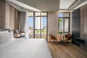 Tashi Ocean Garden & Apartment Da Nang - My Khe Beach