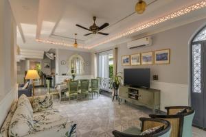 The Hornbill Villa - 3BHK with Pvt Pool in Saligao