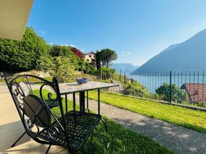 Incanto Nesso Parking and Lake View