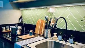 WinTer Home Stay at S Residences Near Mall of Asia