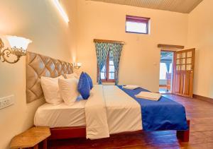 Vintage Inglenook Premium Heritage Bungalow Ooty by VOYE HOMES - A Quiet Retreat Close to Ooty Town