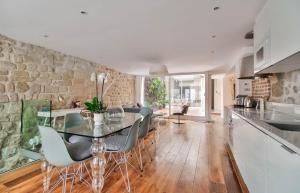 Jardin Prive - Gorgeous 3 Bed House in Le Marais