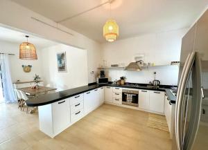 Sea La Vie - Holiday Home