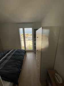 Appartements Appartement tres lumineux proche Metro Asnieres : photos des chambres