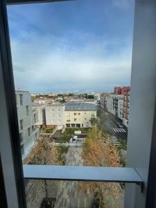 Appartements Appartement tres lumineux proche Metro Asnieres : photos des chambres