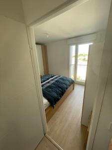 Appartements Appartement tres lumineux proche Metro Asnieres : photos des chambres