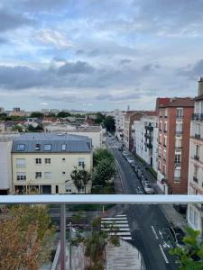 Appartements Appartement tres lumineux proche Metro Asnieres : photos des chambres