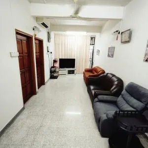 Cheras Landed Homestay 4BR - 10Pax - MRT Suntex - Hulu Langat