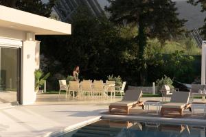 Reflection Villa, Heated Pool & Absolute Seclusion, By ThinkVilla