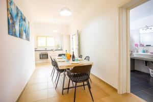 Villa Ambra by Villa Plus