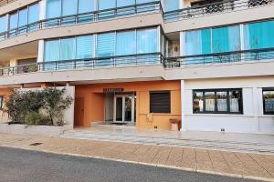 Caravelle T1 lumineux au calme à 5 mn de la mer