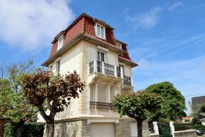 Appartements Le Bercail : Apt avec balcon et parking, vue phare! : photos des chambres